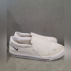Nike Court Legacy Women's Slip-On Size 9